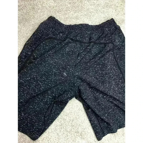 Lululemon Mens Athletic Shorts 9" Inseam Black Grey Speckles Lined Defect Sz M - Picture 11 of 12